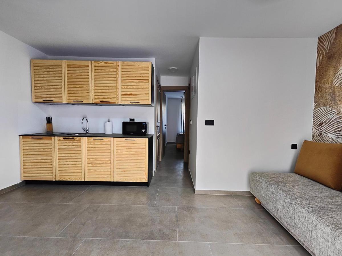 Pula Residence Rooms And Apartments Old City Center Экстерьер фото