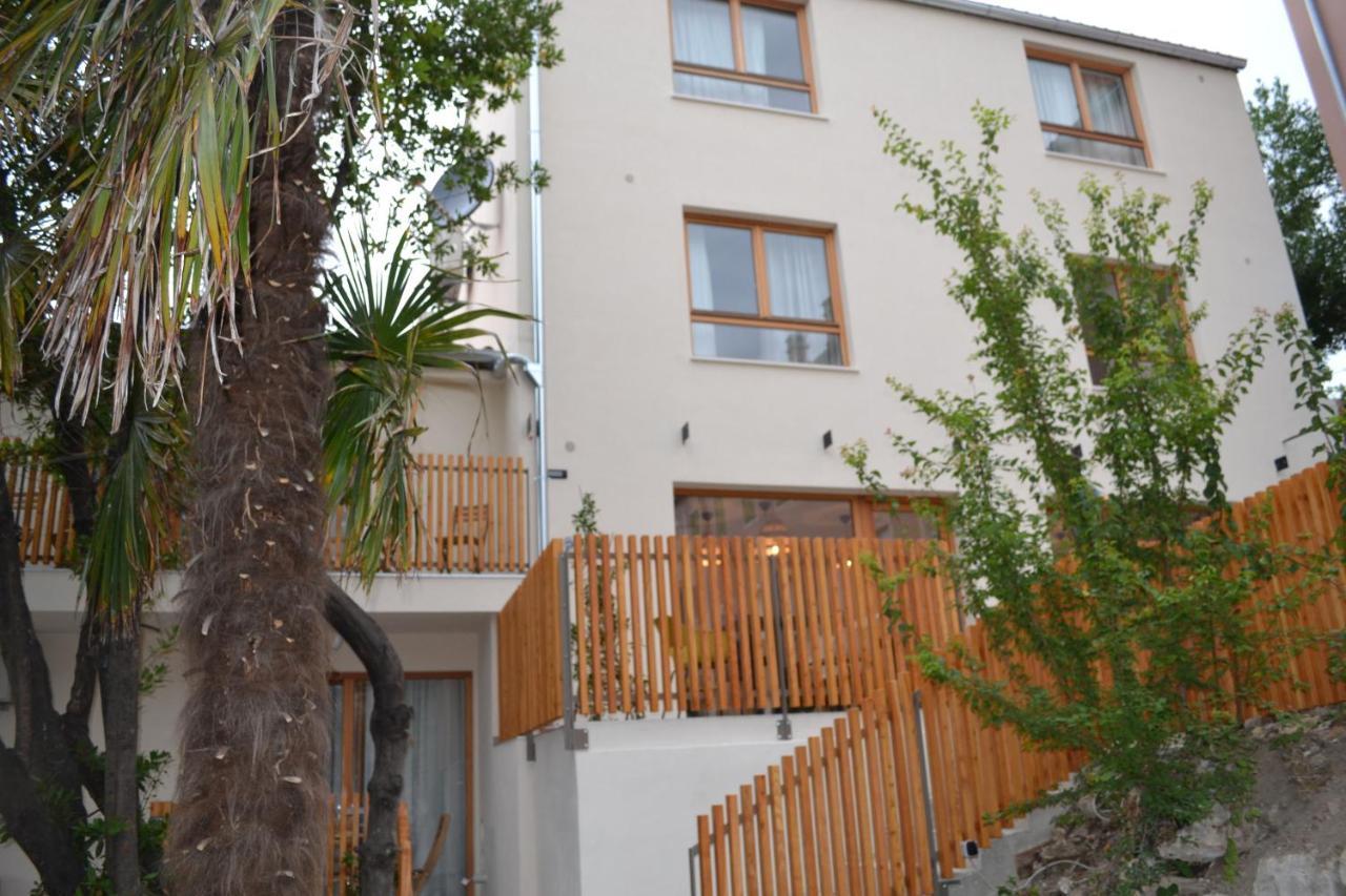 Pula Residence Rooms And Apartments Old City Center Экстерьер фото