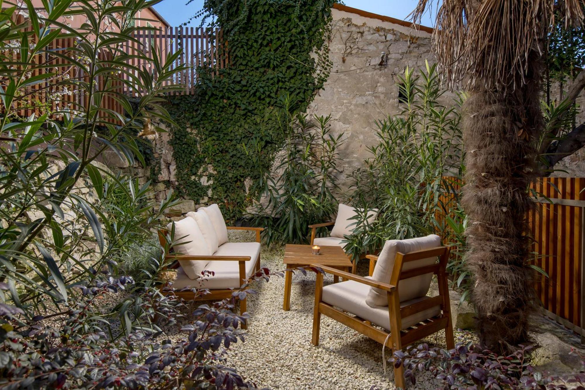 Pula Residence Rooms And Apartments Old City Center Экстерьер фото