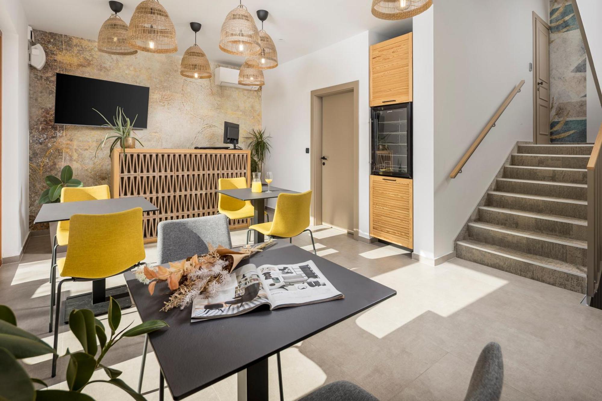 Pula Residence Rooms And Apartments Old City Center Экстерьер фото