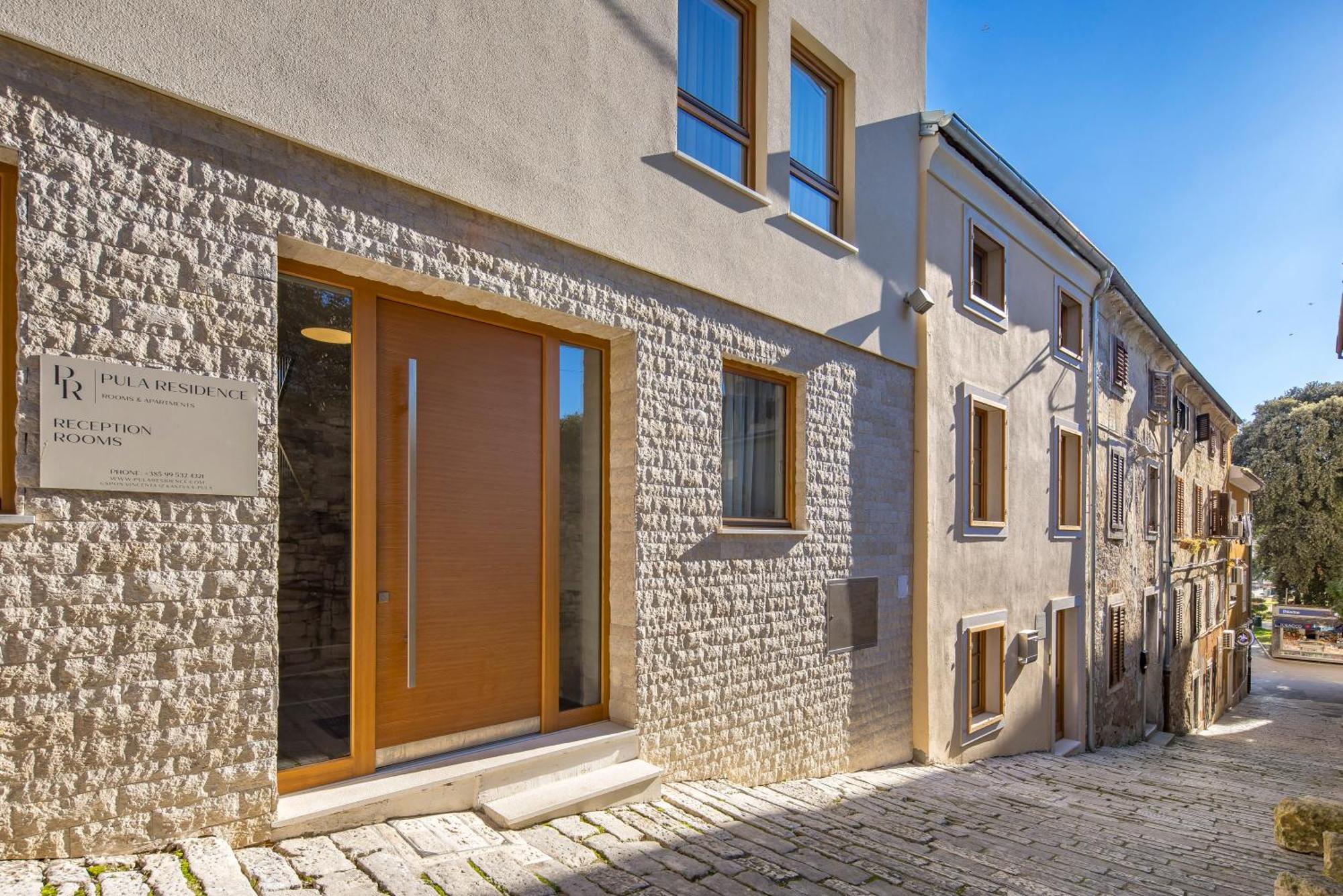 Pula Residence Rooms And Apartments Old City Center Экстерьер фото