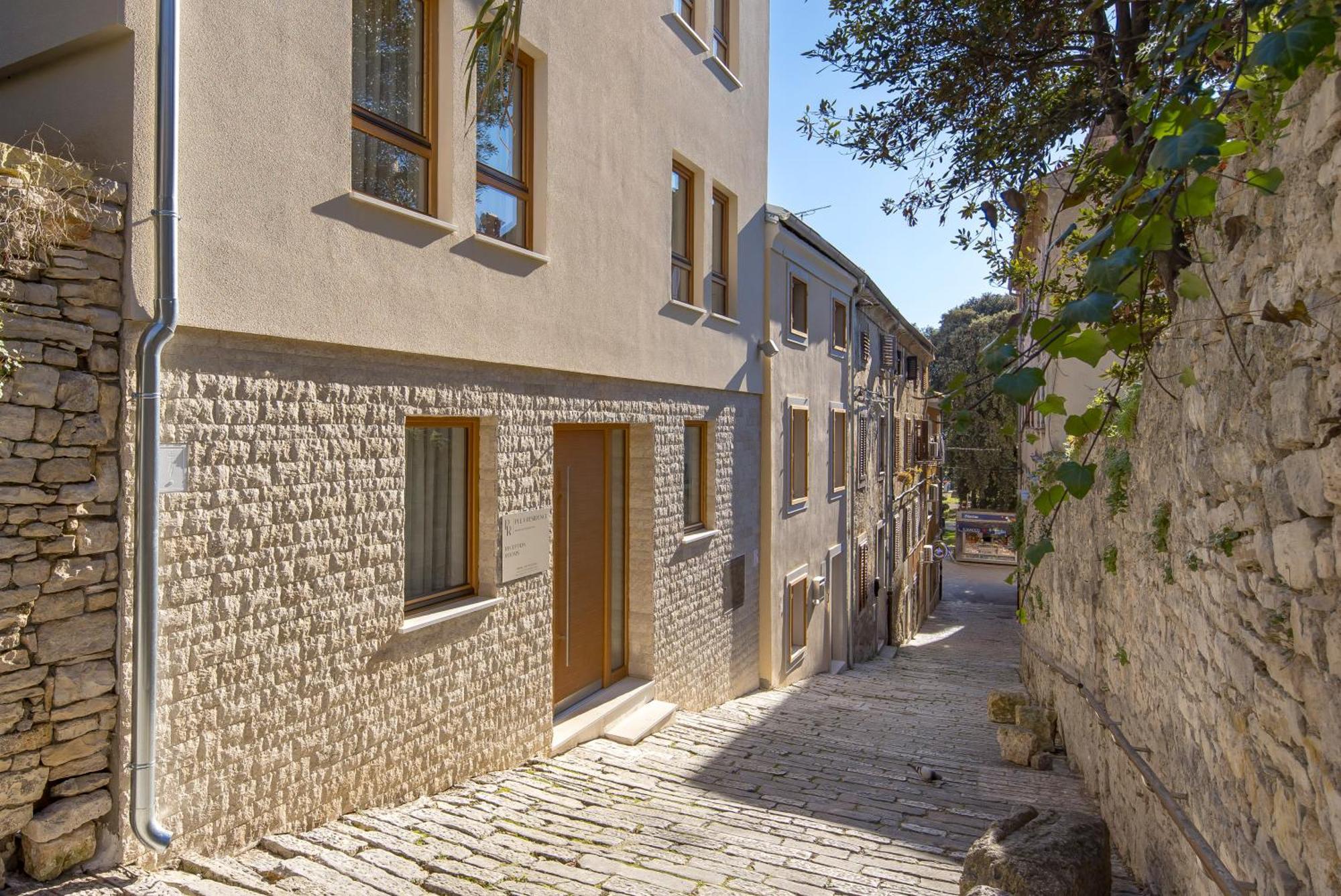 Pula Residence Rooms And Apartments Old City Center Экстерьер фото