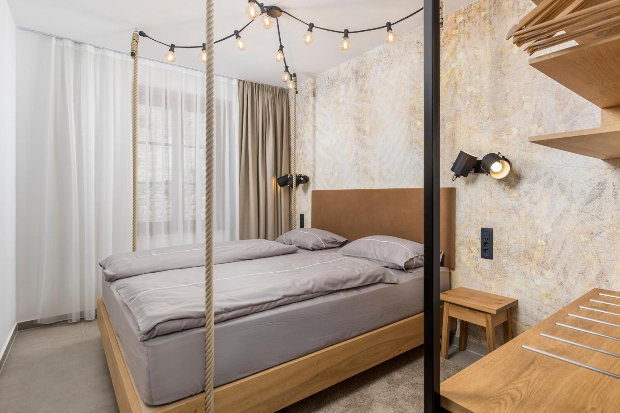Pula Residence Rooms And Apartments Old City Center Экстерьер фото