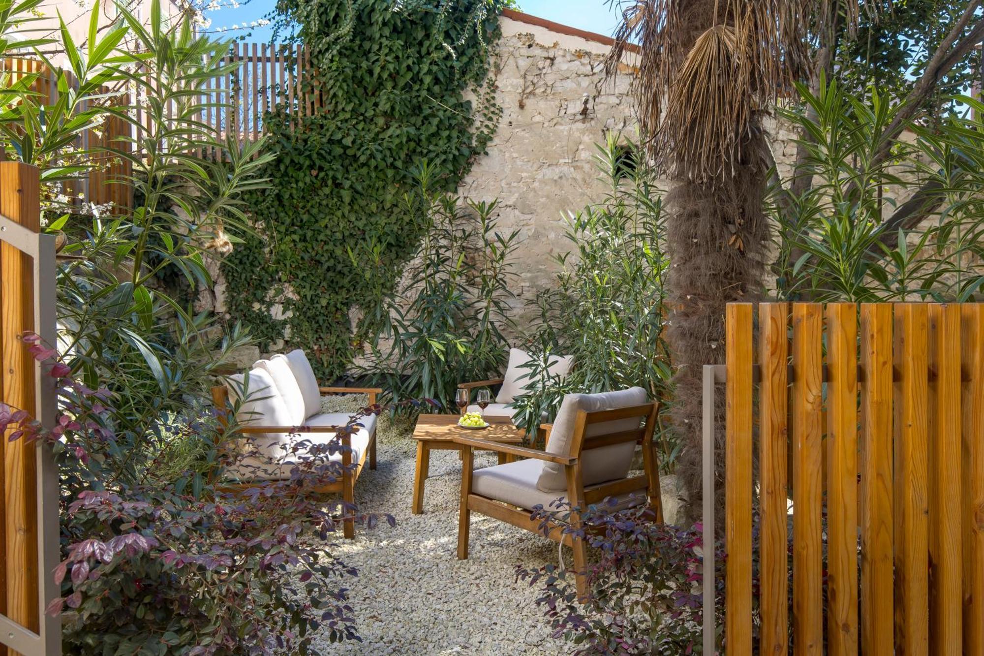 Pula Residence Rooms And Apartments Old City Center Экстерьер фото