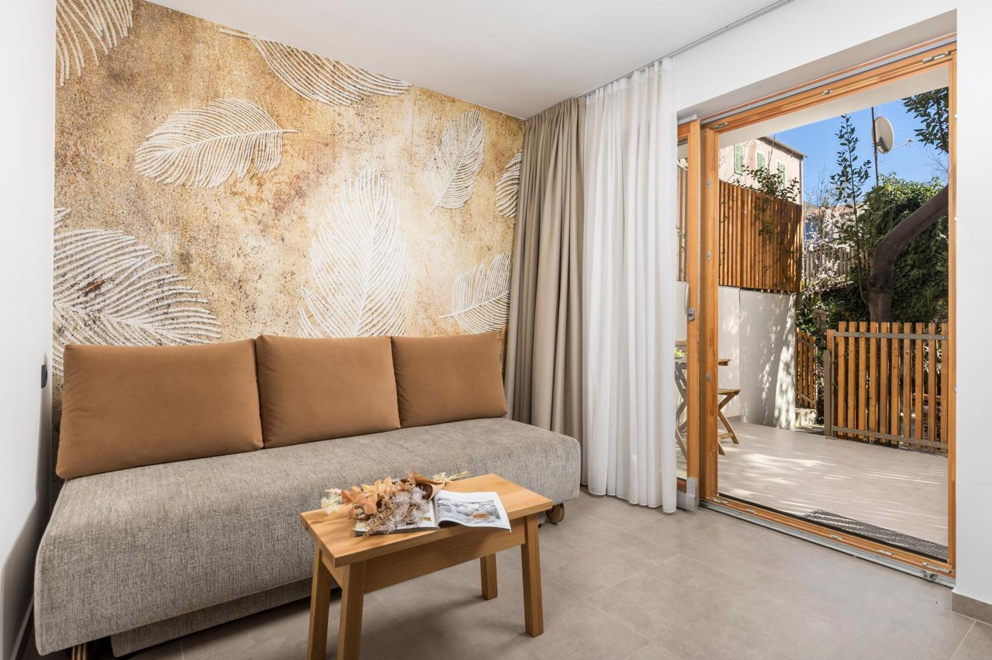 Pula Residence Rooms And Apartments Old City Center Экстерьер фото